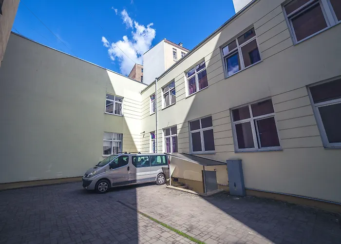 Cheap hotel: Mosaic Hotel