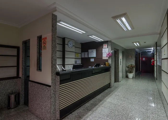 Soneca Plaza