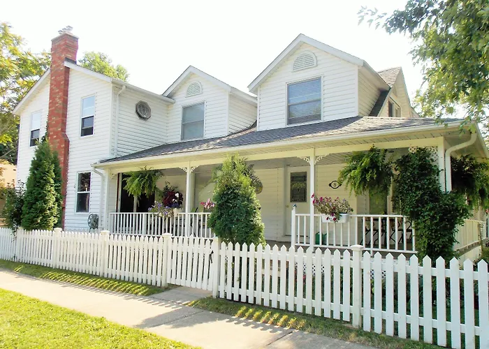 3 star hotels Finlay House Bed And Breakfast Niagara-On-The-Lake