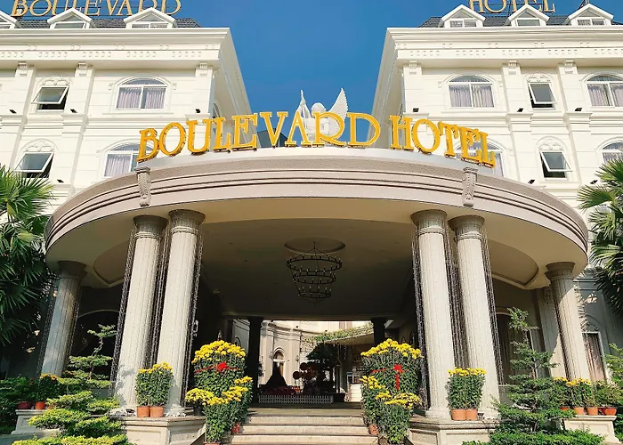 Cheap hotel: Boulevard Hotel