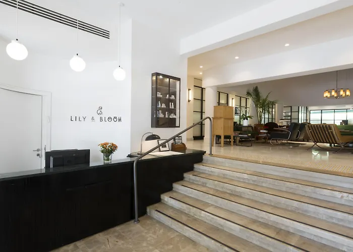 Lily & Bloom Boutique Hotel