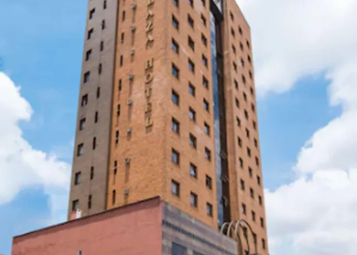 Carlton Plaza