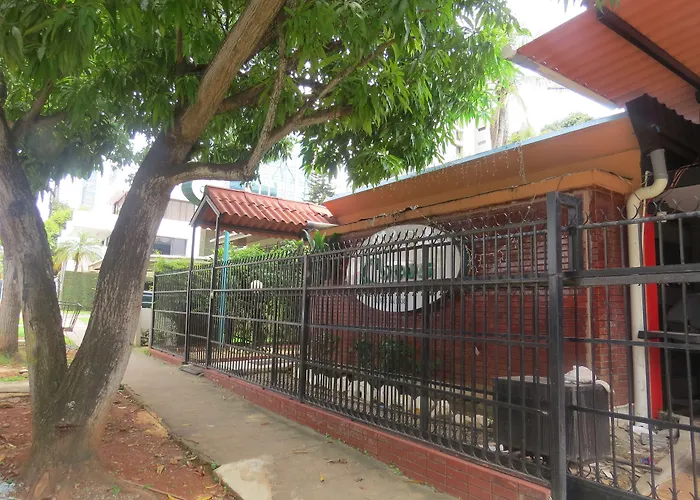 Hostal Cocos Inn