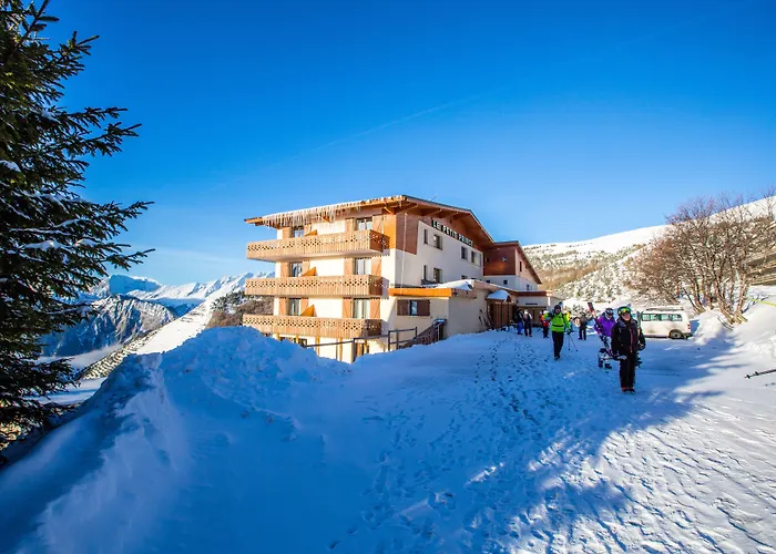 3 star hotel: Langley Hotel Le Petit Prince