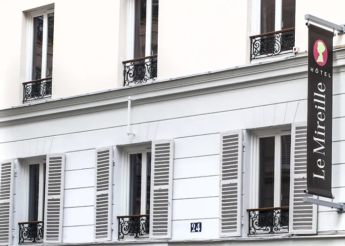 Luxury hotel only: Le Mireille