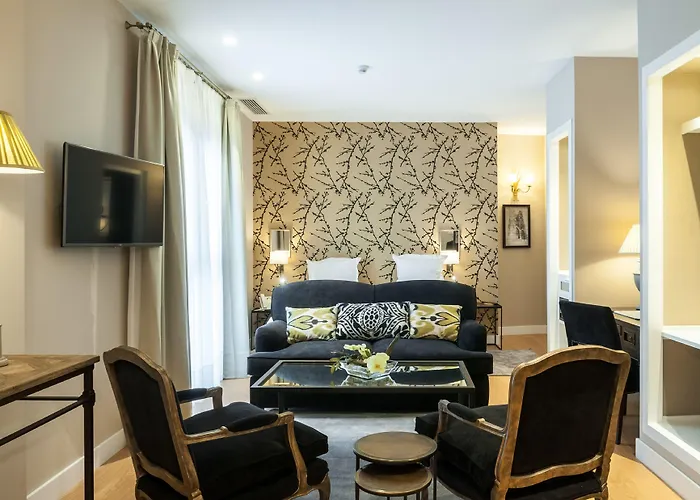 Suites Murillo Alcázar