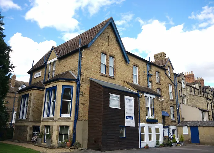River Hotel