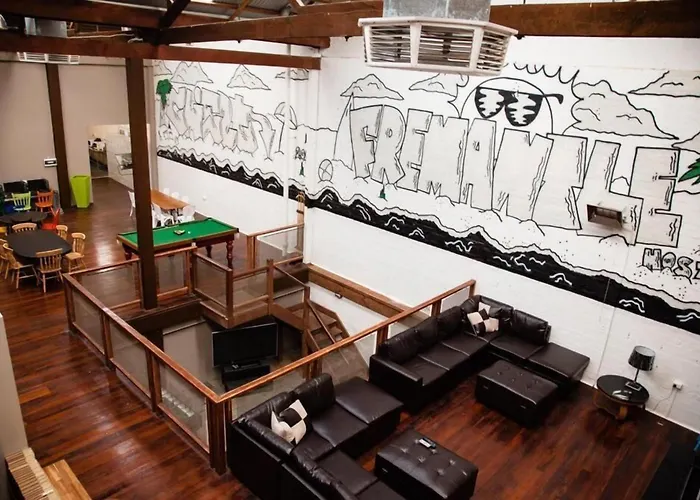 Central hotel: Fremantle Hostel