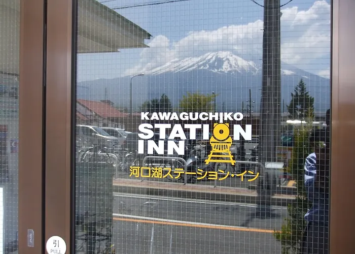 Kawaguchiko Station Inn