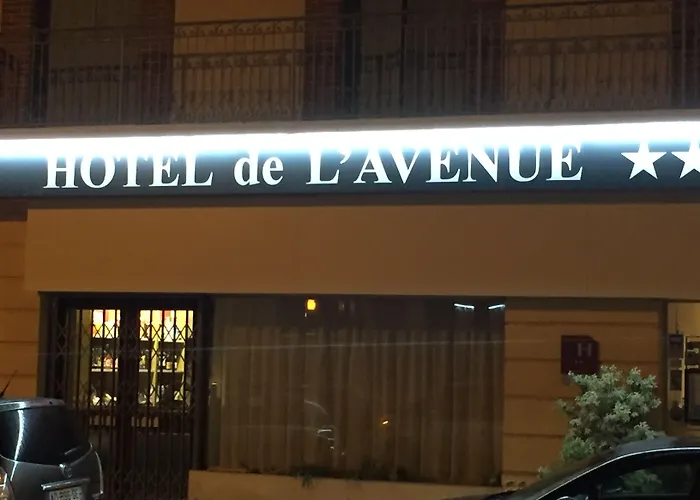 De L'Avenue