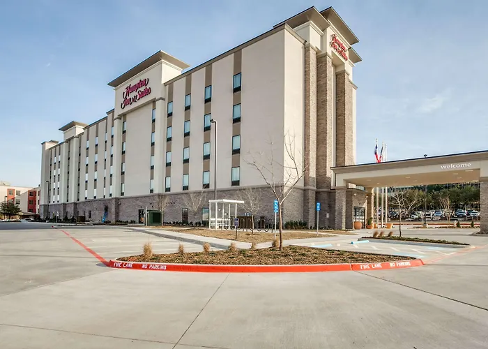 Hampton Inn & Suites Dallas-Central Expy/North Park Area