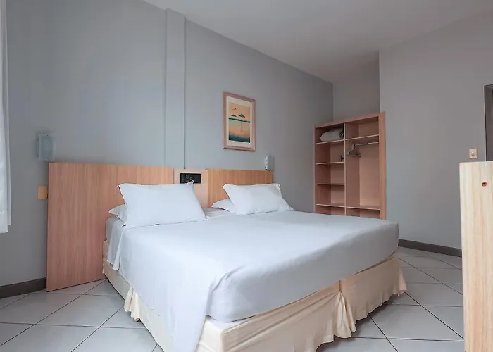 Hotel barato: Hotel Sagres Praia