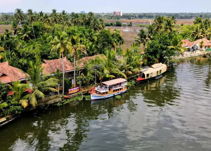 The Lake Paradise Boutique Resort Alappuzha