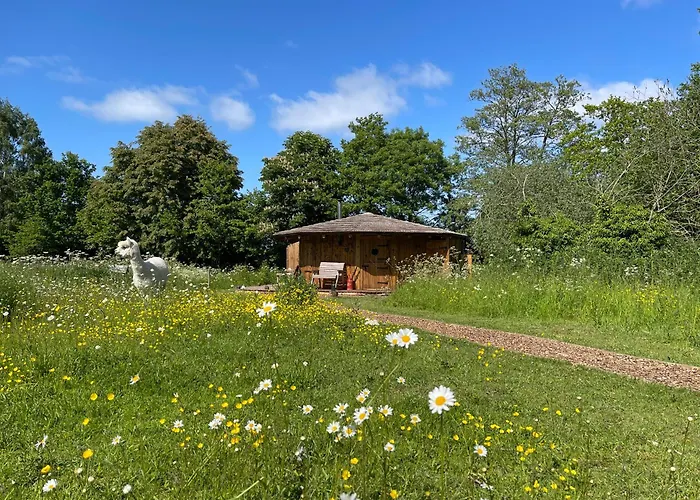 Villa: Acorn Glade Glamping York