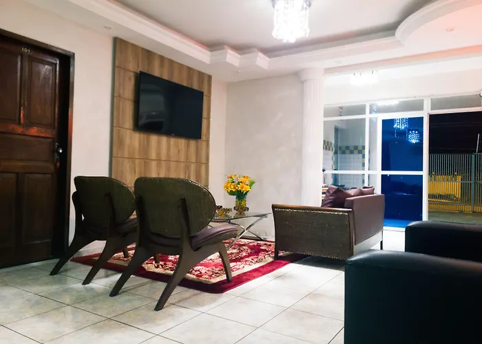 Hotel com piscina: Hotel Itatiaia