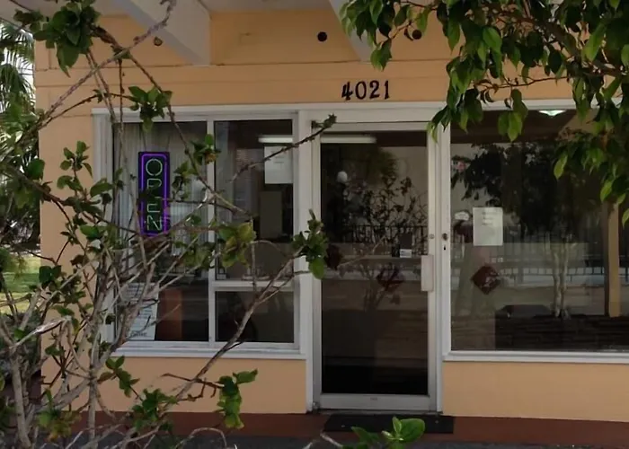 Motel: Cadillac Motel