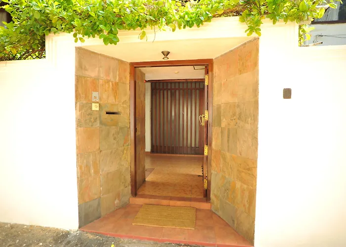 Chalet: Colombo Villa at Cambridge Place