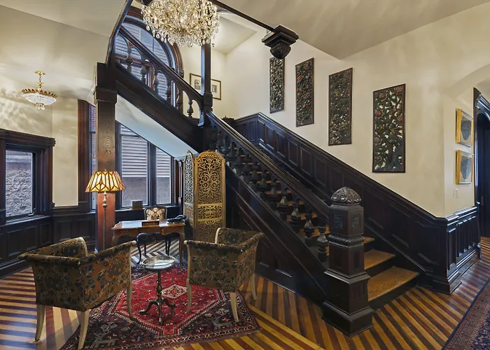 Luxury hotel only: The Inn At 97 Winder