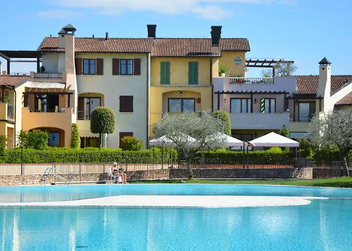 Garda Village