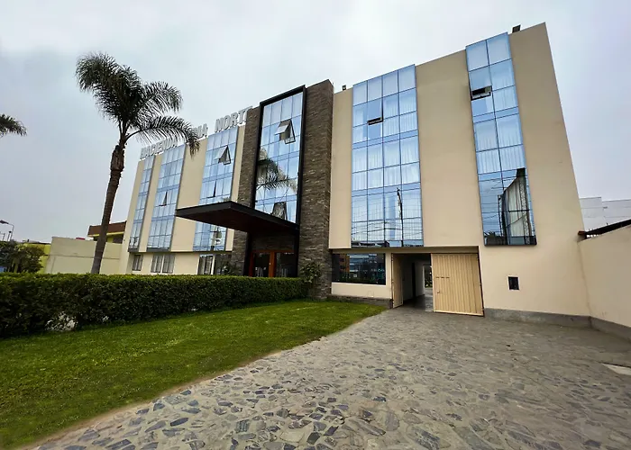 Hotel con piscina: Hotel Hacienda Lima Norte
