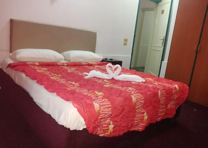 The Hostels Invitation