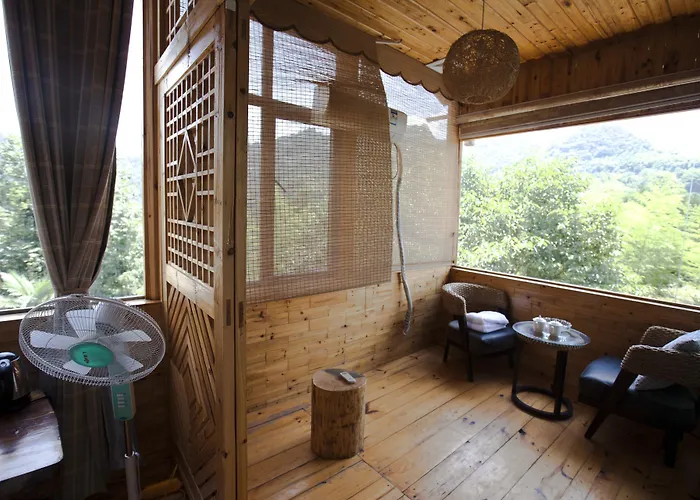 Romantic hotel: No.5 Valley Lodge