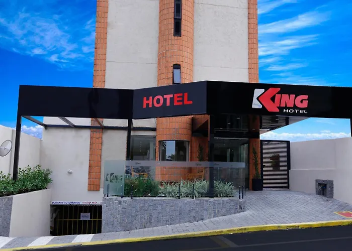 Hotel: Hotel King