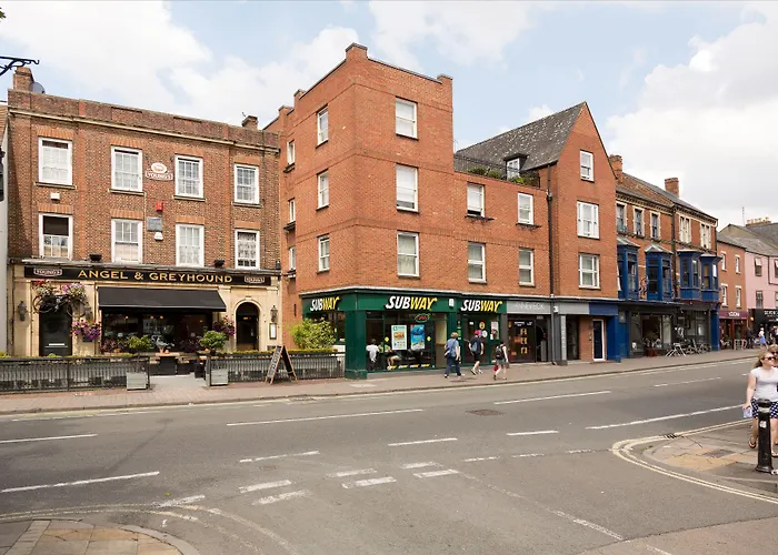  Spacious 4 Bedroom In Oxford City Centre, Near Colleges & Botanical Gardens