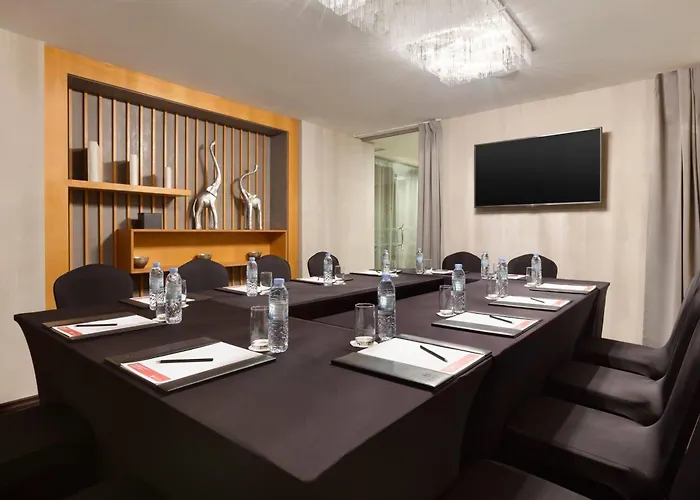 Hotel 4 stelle: Ramada By Wyndham Downtown Dubai