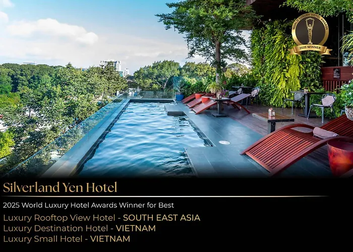Hotels with pool Silverland Yen