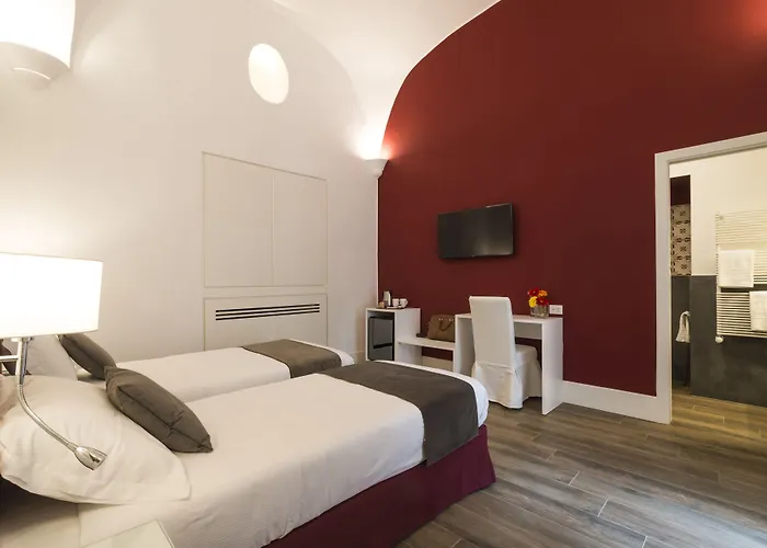 Albergo centrale: Foro Carolino S&B