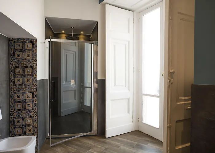 Albergo centrale: Foro Carolino S&B