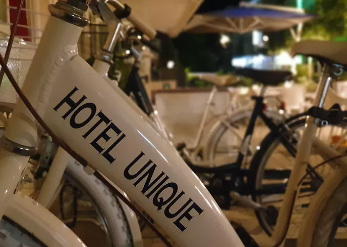 Unique Hotel
