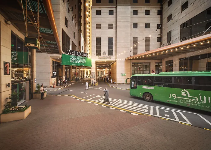 Hotel with view: Al Kiswah Towers Hotel