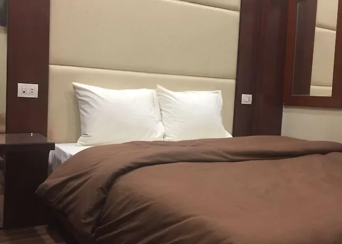 3 star hotels Grand Palace