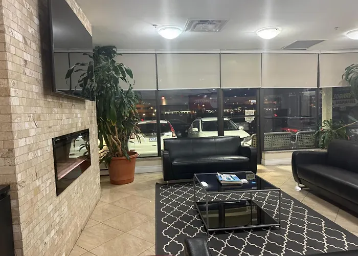 Hotel near College: Nu Hotel Toronto Airport
