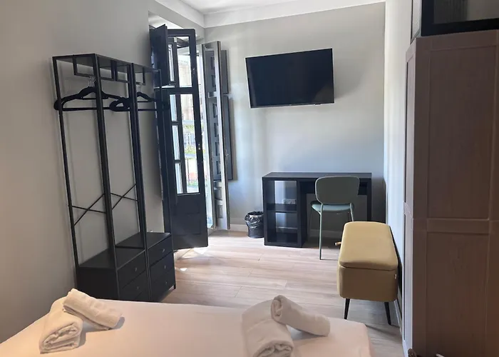 Hotel cerca del colegio: H Complutum