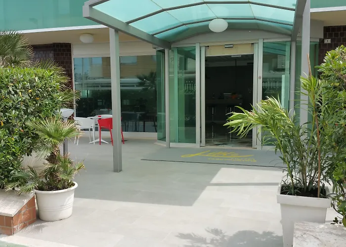 Hotel all'aeroporto: Little Hotel