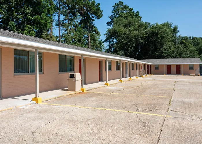 Budget Inn & Suites