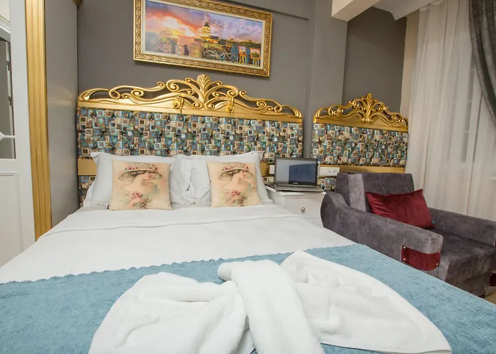 Cheap hotel: Atlantis Royal Hotel