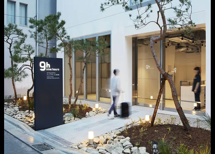 Cheap hotel: 9H Nine Hours Hamamatsucho