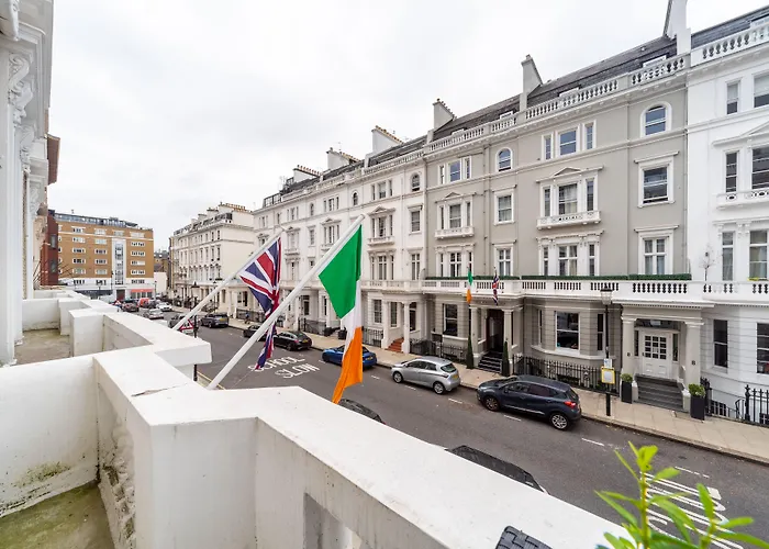 Hotel: Gainsborough Hotel