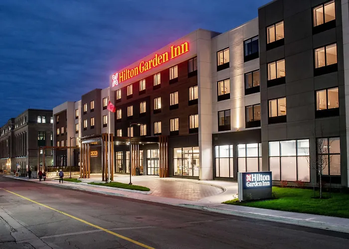 Hotel with pool: Hilton Garden Inn Moncton Downtown, Nb