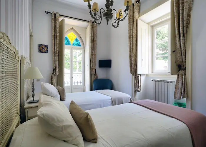 Airport Hotel: Charm Inn Sintra