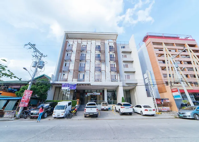3 star hotel: Reddoorz Plus @ Roxas Street Davao