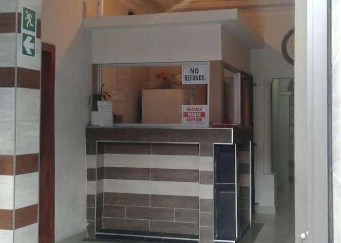 Royal Crown Guesthouse