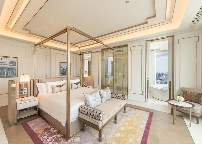 Eastin Grand Phayathai