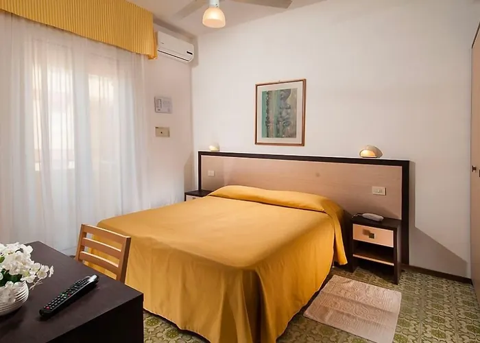 Hotel Apollonia Sea View & Beach Pool