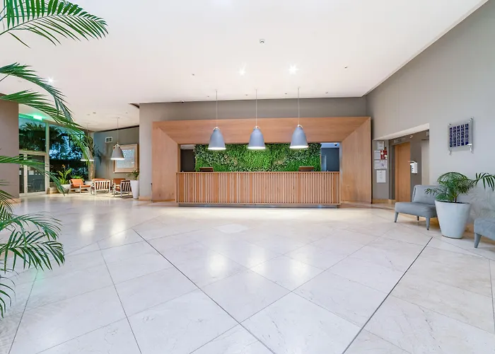 Yellow Praia Monte Gordo