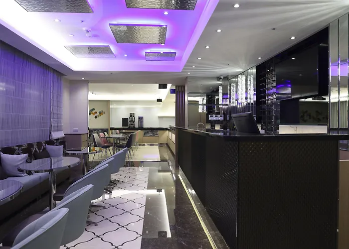 Royal Jade Boutique Hotel